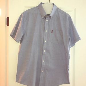 Men’s light blue button down short sleeve shirt